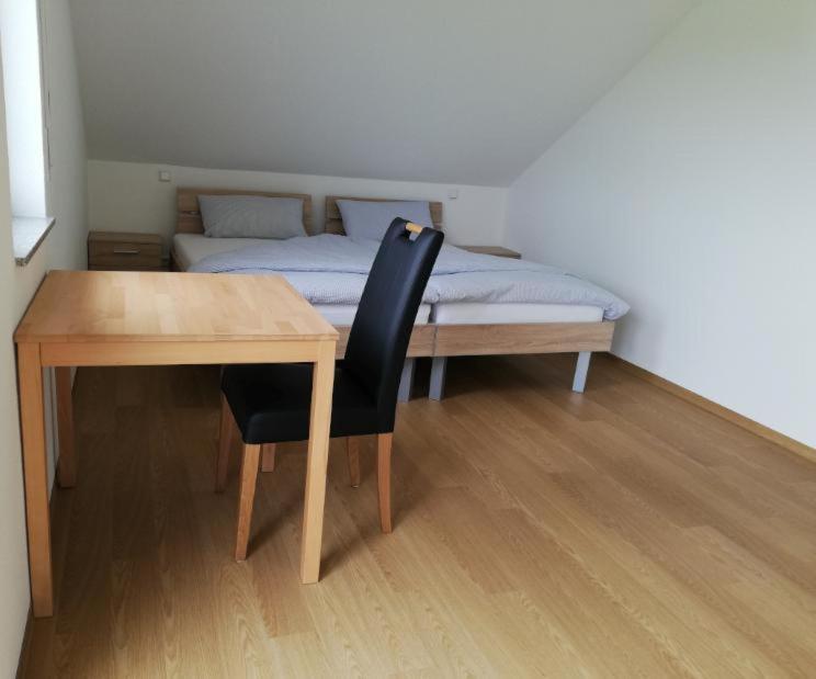 Ferienwohnungen Weishaupt, Pfingstweider Str. 30 Meckenbeuren Kültér fotó